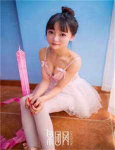 佟丽娅 副部长