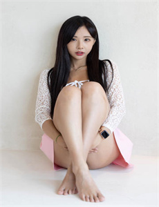 女高中生第一次破苞出血视频